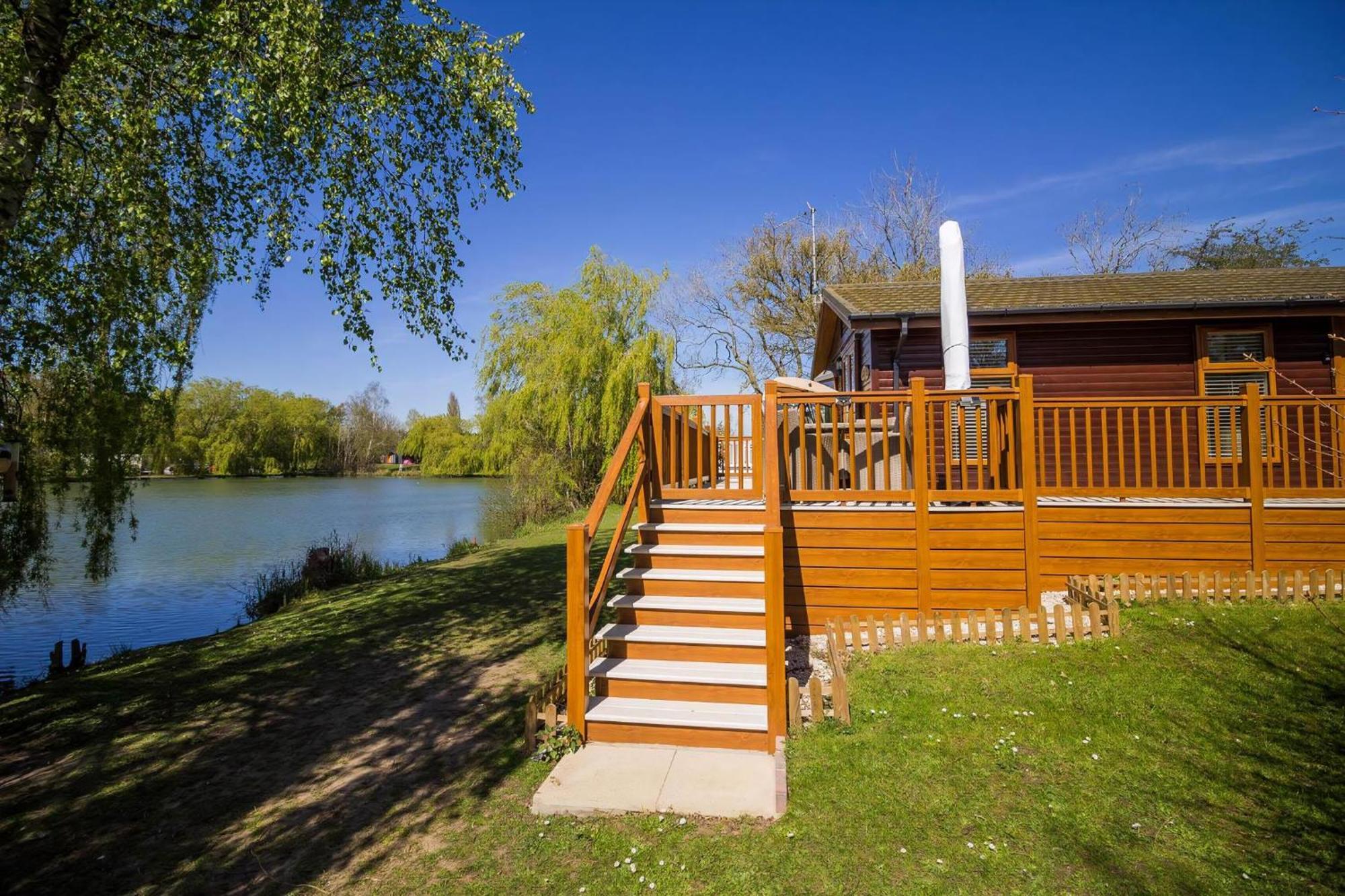 Stunning Lodge With Free Wifi For Hire At Carlton Meres In Suffolk Ref 60013M Saxmundham Exteriér fotografie